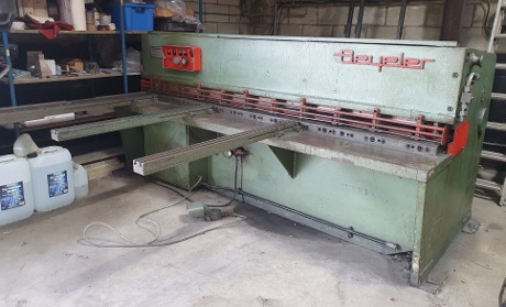 used hydraulic guillotines, used 2.5 metre shears, used mechanical guillotines, used beyeler guillotine, new hydraulic guillotines, fabrication machines, sheet metal machines