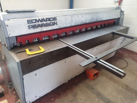 used edwards pearson guillotines, 2 metre edwards shears, used guillotines, edwards pearson, edwards truecut dd, used fabrication machines, used sheet metal machines