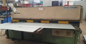 used guillotines, used shears, used adira 3 metre guillotine, used fabrication machines, new guillotines, new guillotine shears, used 6mm guillotine, new sheet metal machinery, new guillotine blades